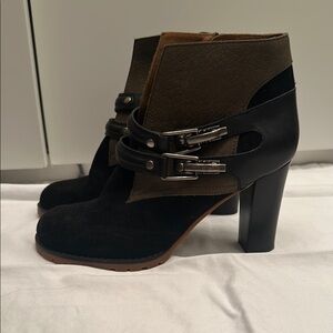 See by Chloe Stylish Black and Olive Green  Women's Ankle Boots
